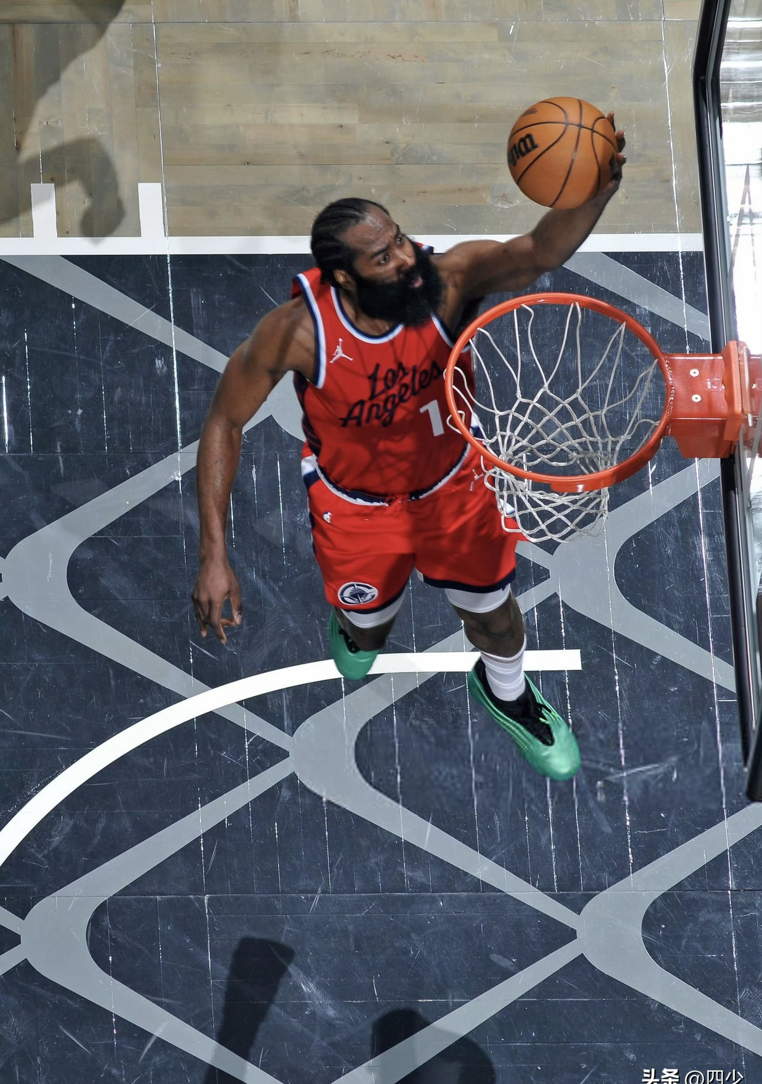 乐鱼 vip 注册-纽约尼克斯连胜逆袭，哈登感叹不够