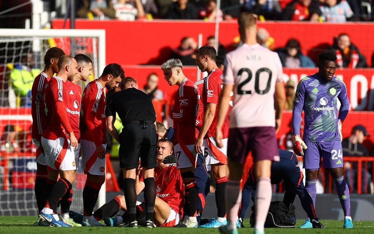 乐鱼体育网站入口-曼联队员表现出色，成功逆转比赛